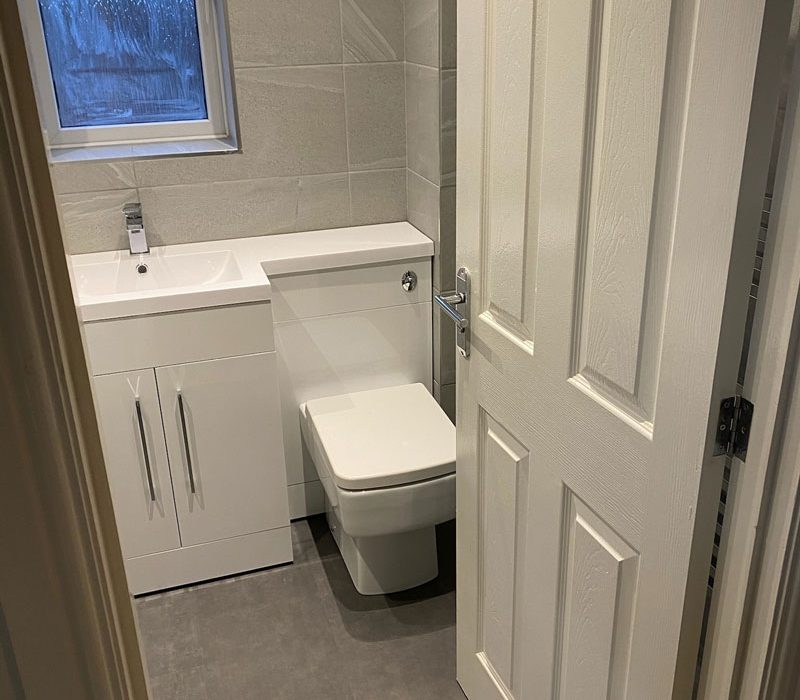 Bathroom-remodel-in-Paignton-3